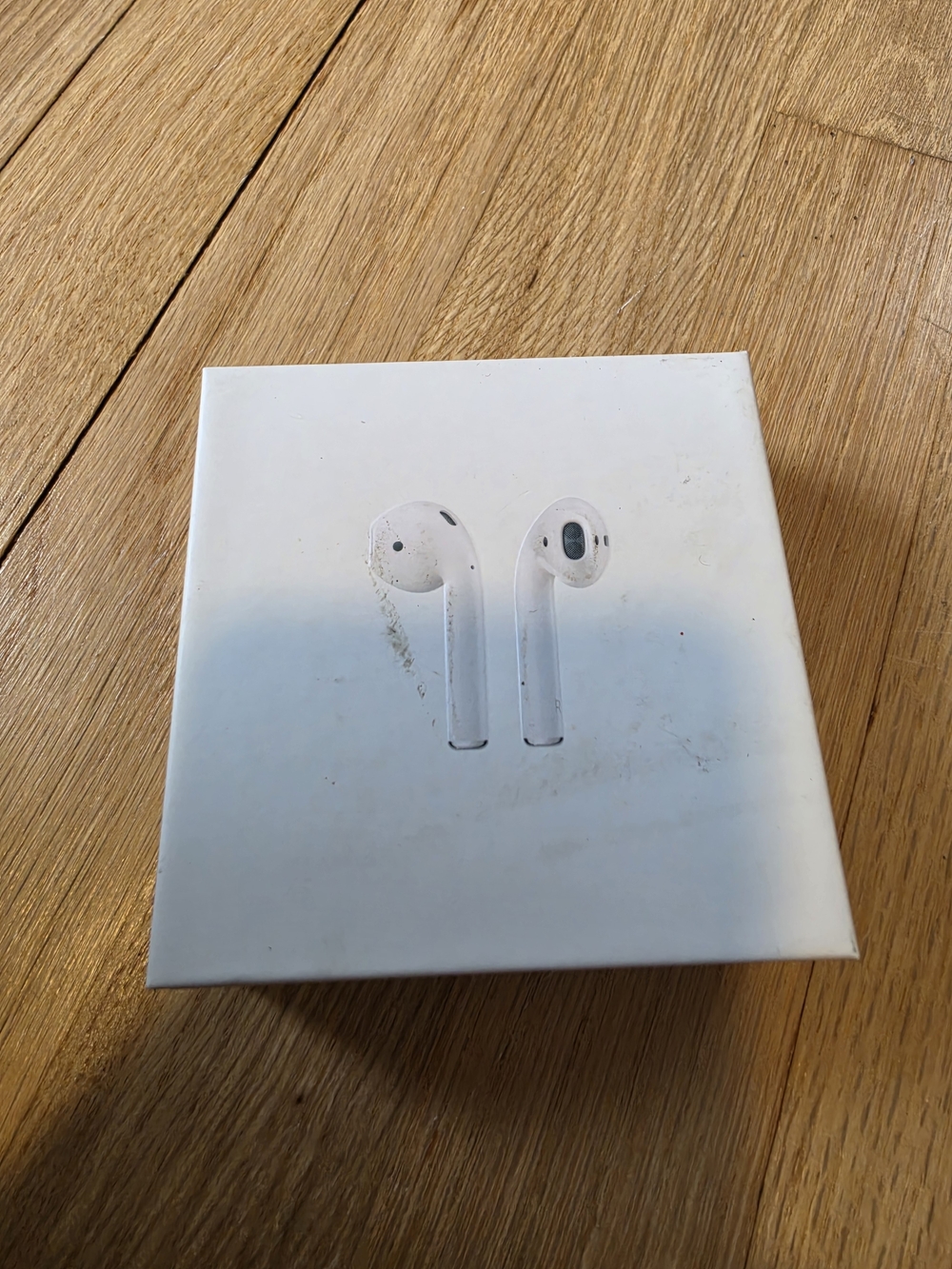 Apple AirPods (White) - Wireless Earbuds